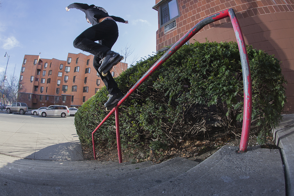 BACKSIDE FASTSLIDE - THE BRONX, NY - PHOTOGRAPH BY RYAN LOEWY FOR BE-MAG