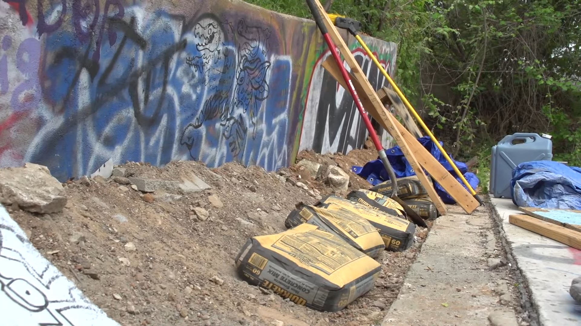 Jambo Ramp HOW TO MAKE A CONCRETE KICKER RAMP | DIY WITH HEATH BURLEY – Be-Mag